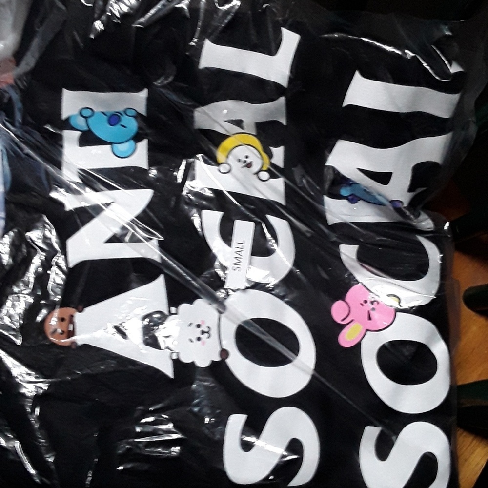 Bt21 Anti Social Social Club Hoodie - Picture 2 of 2